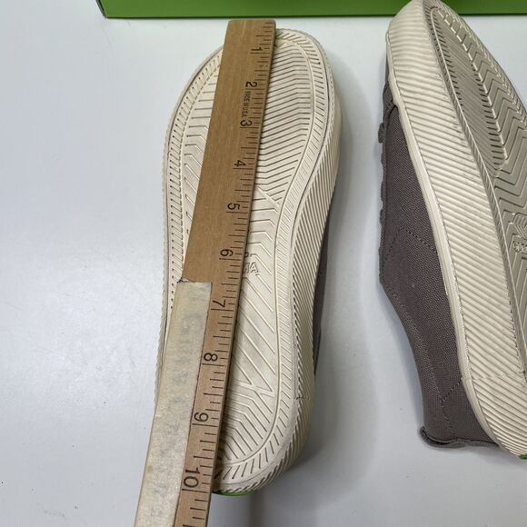 Cariuma OCA Low Mystic Grey Taupe Canvas Sneaker Women US 7 Organic NIB - Picture 8 of 11